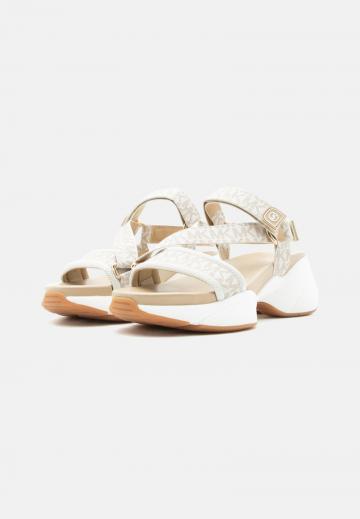 Босоножки на платформе