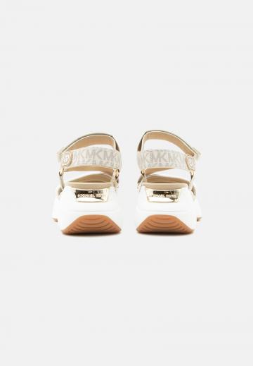 Босоножки на платформе