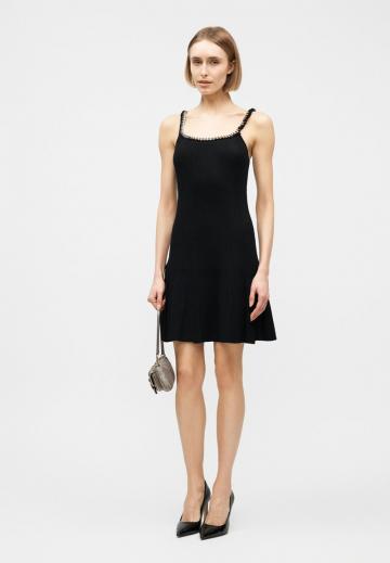 Короткое платье