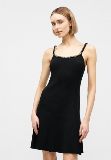 Короткое платье