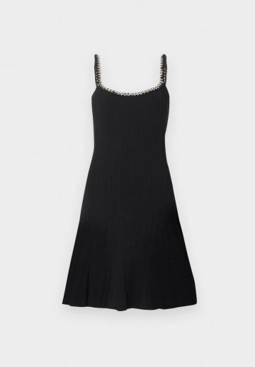 Короткое платье