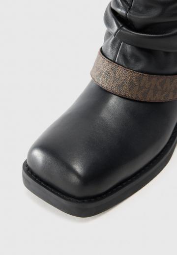 Ковбойские сапожки