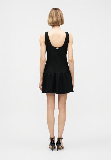 Короткое платье