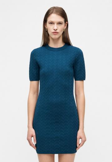 Короткое платье