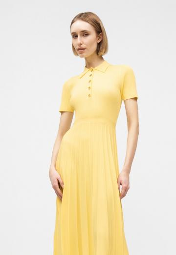 Вязаное платье