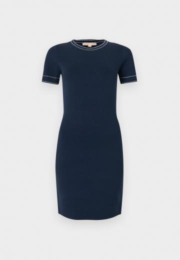 Короткое платье