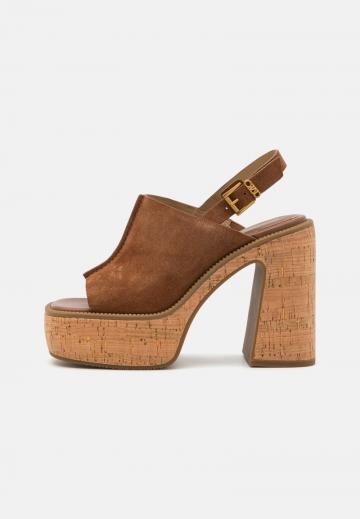 Босоножки на платформе