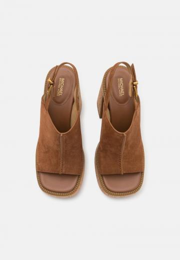 Босоножки на платформе