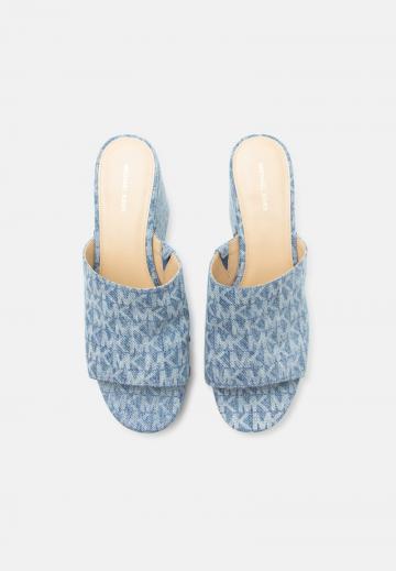 Босоножки на каблуке