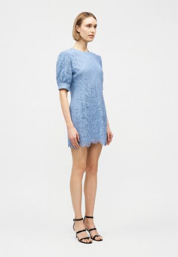 Короткое платье