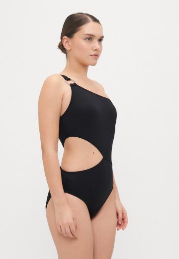 Слитный купальник