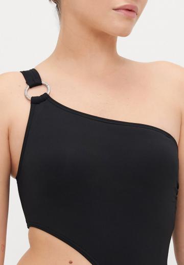 Слитный купальник