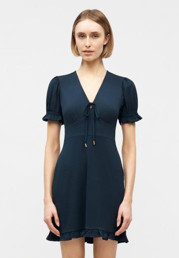 Короткое платье