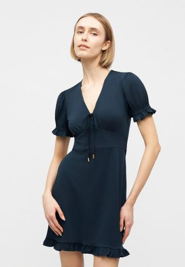 Короткое платье