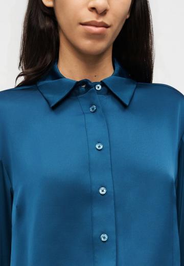 Атласная блузка