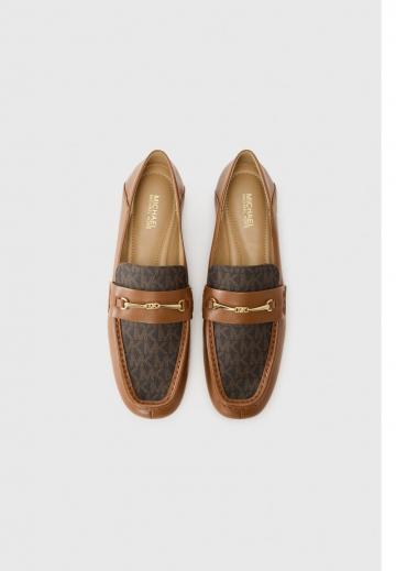 Полуботинки