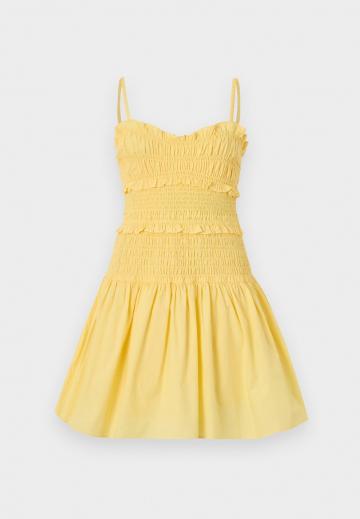 Короткое платье