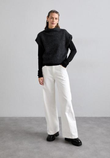 Зимние ботинки