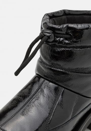 Зимние ботинки