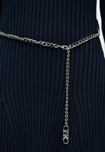 Вязаное платье