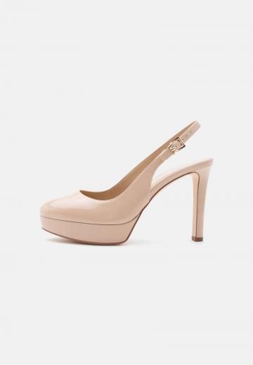Туфли на высоком каблуке