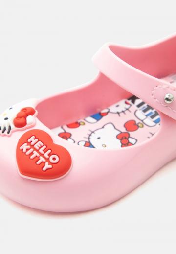 Детская обувь