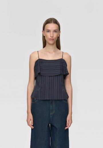 Топ на бретельках