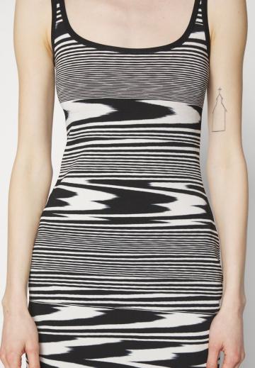 Пляжное платье