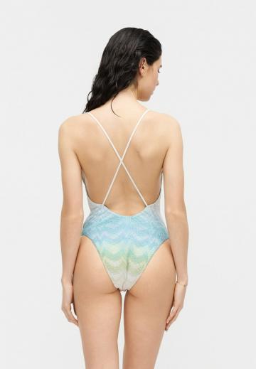 Слитный купальник