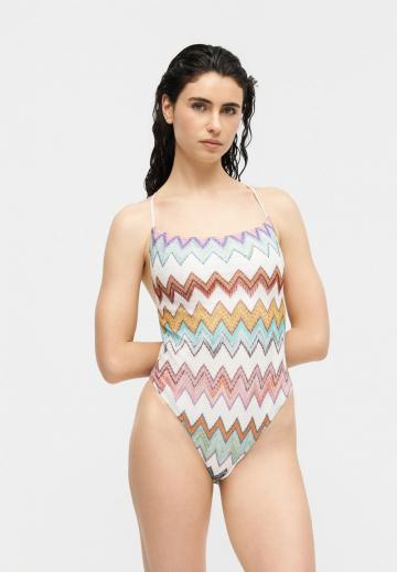 Слитный купальник