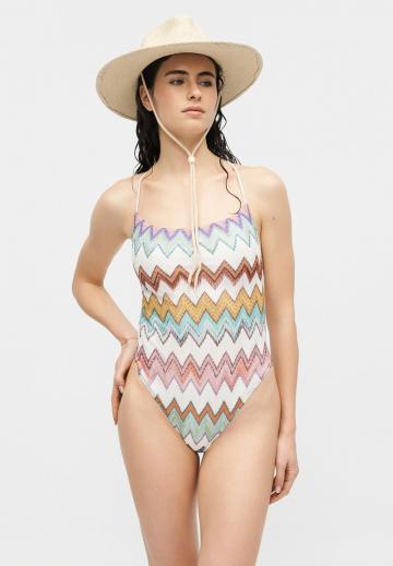 Слитный купальник