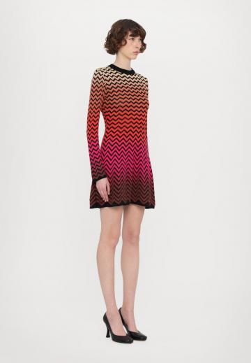 Вязаное платье