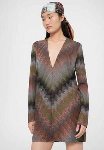 Короткое платье