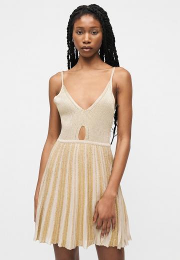 Короткое платье