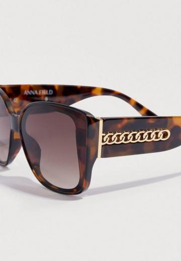 Солнечные очки