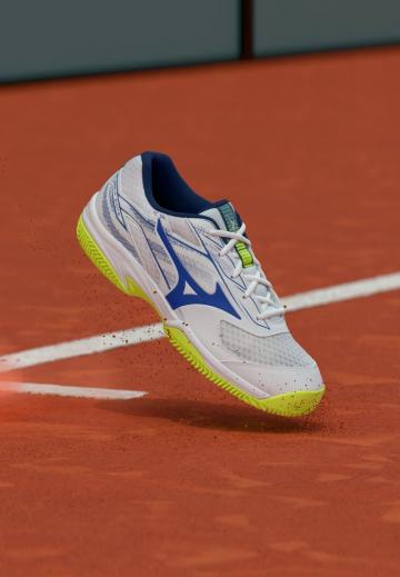 Теннисные кроссовки