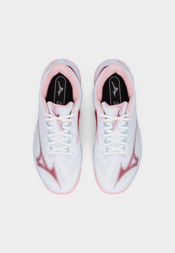 Теннисные кроссовки