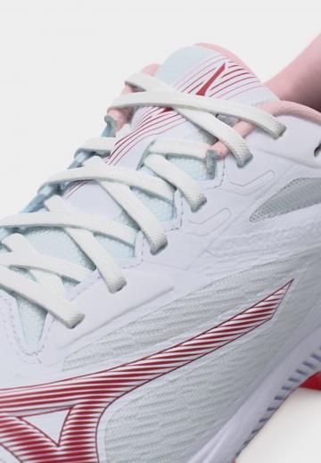 Теннисные кроссовки