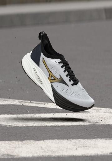 Беговые кроссовки