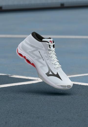 Кроссовки для зала