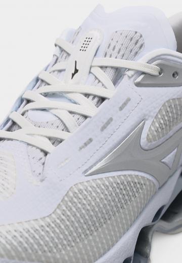 Беговые кроссовки