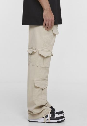 Брюки с накладными карманами