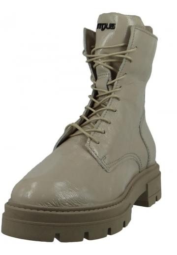 Ботинки на шнуровке