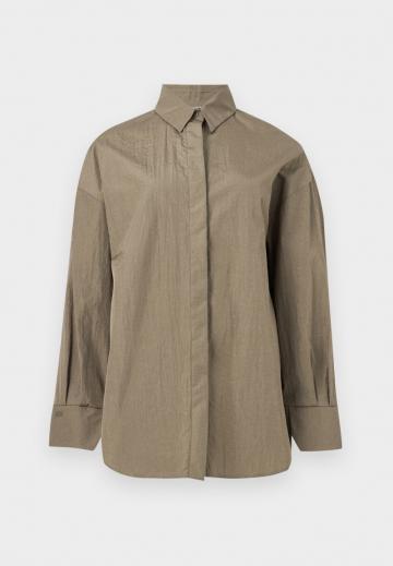 Атласная блузка