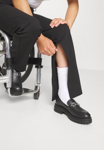 Узкие брюки