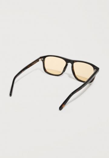 Солнечные очки