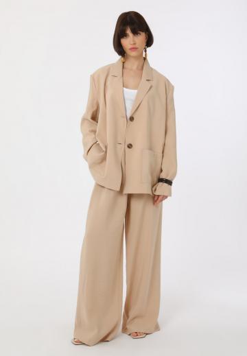 Короткое пальто