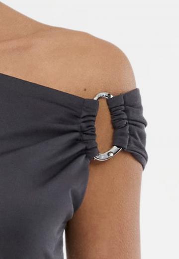 Топ на одно плечо