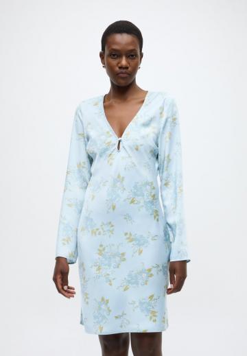 Короткое платье