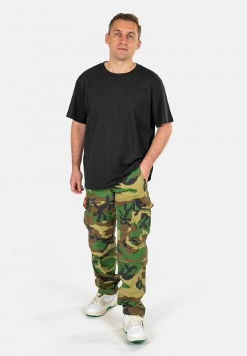 Брюки с накладными карманами